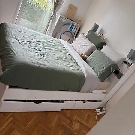 住宿加早餐酒店 Edmonds 楠泰尔